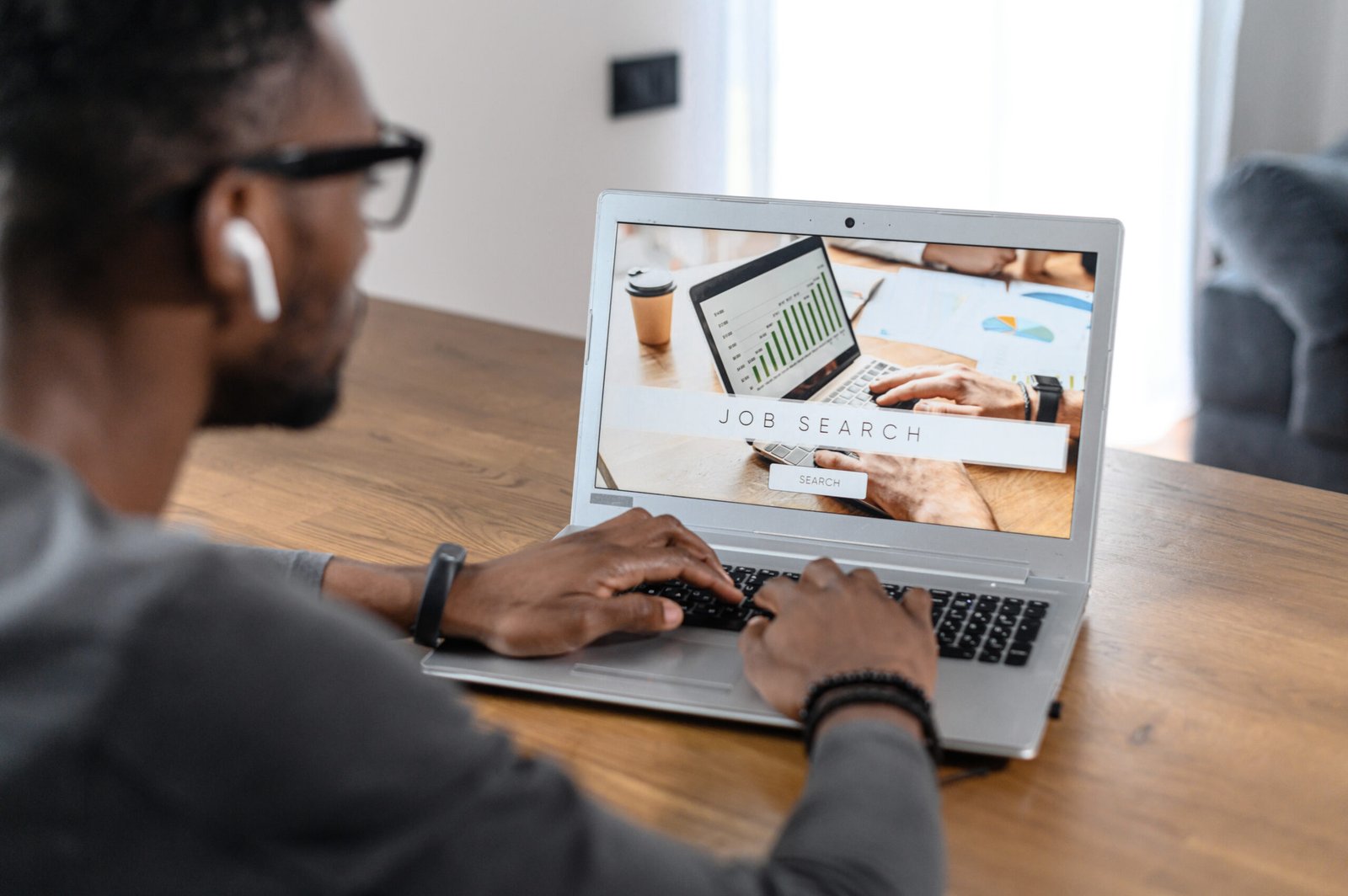 How to Make Your Career Search More Focused on the Right Opportunities